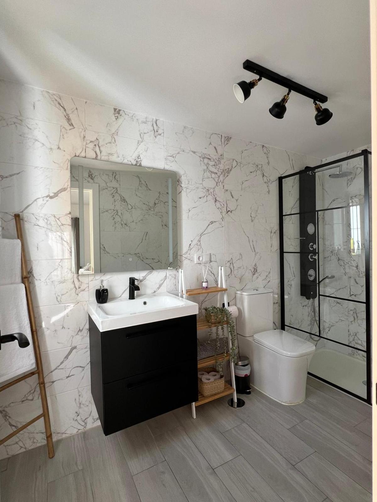 Apartamentos Turisticos A.Parra Jerez de la Frontera Dış mekan fotoğraf