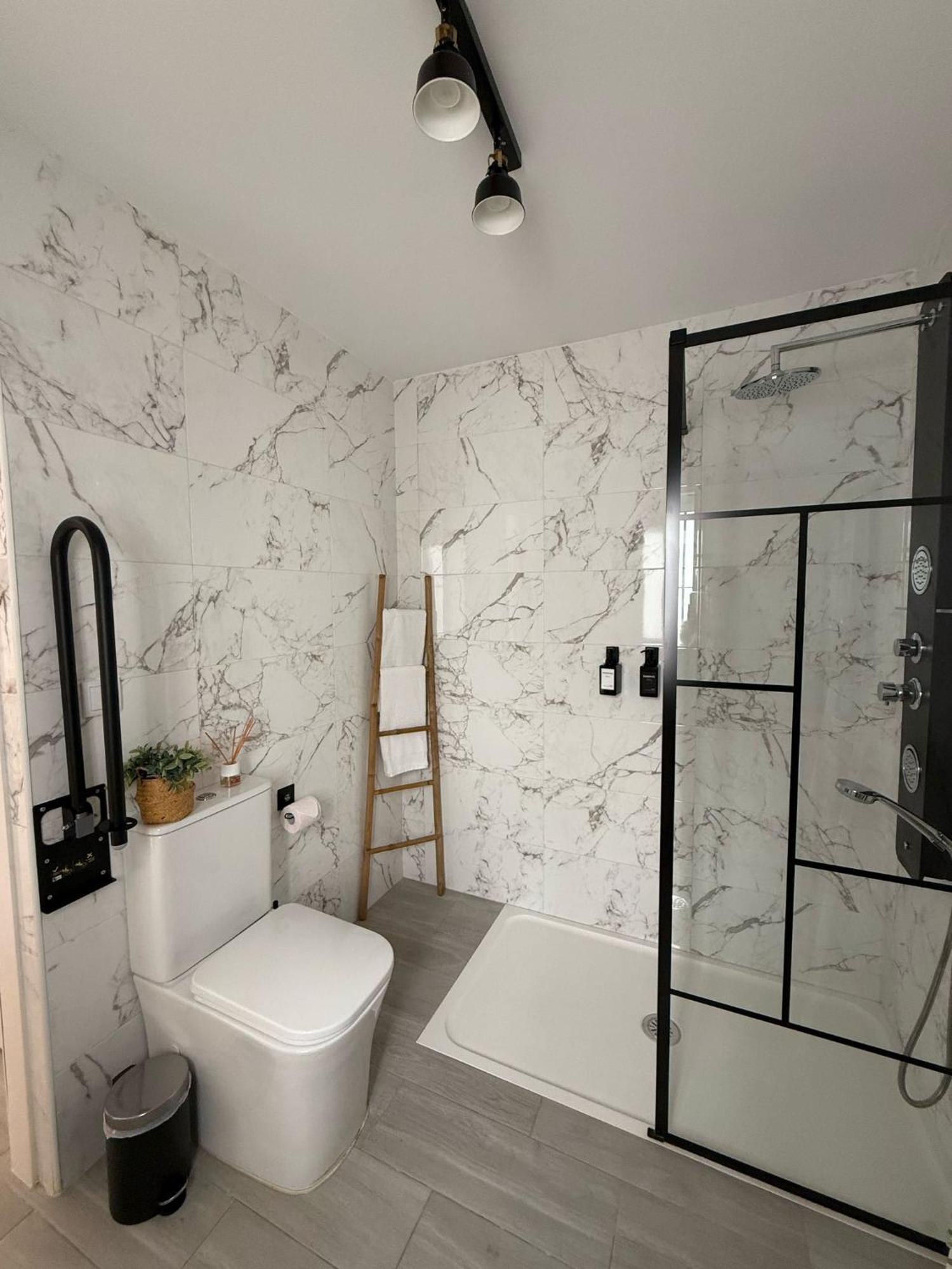 Apartamentos Turisticos A.Parra Jerez de la Frontera Dış mekan fotoğraf